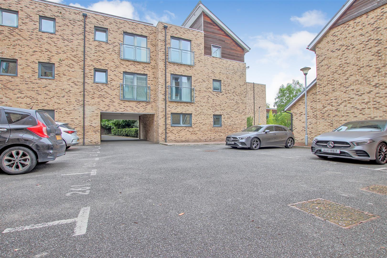 Lynfield Court, Cambridge